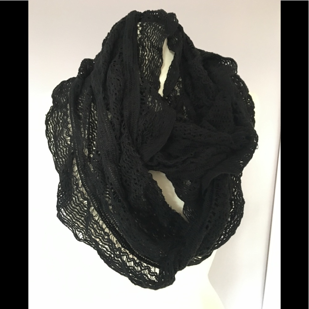 NWOT Black Lace Acrylic Infinity Wrap Scarf